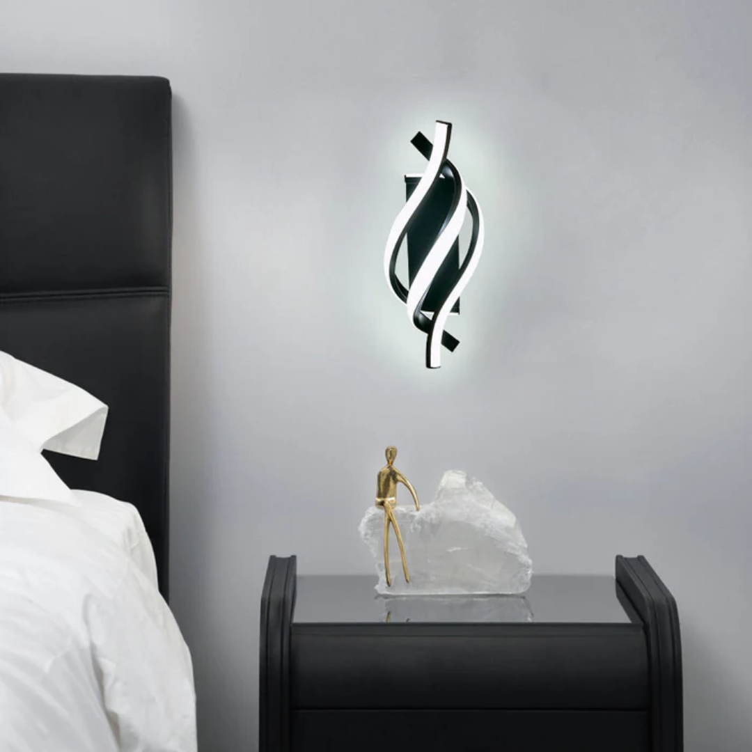 LumaAero Wall Light in Modern Aluminum for Living Rooms