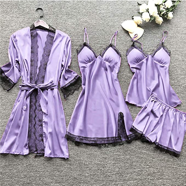 Lumina Silk Nattøjssæt med Blondekant Kimono, Camisole og Shorts