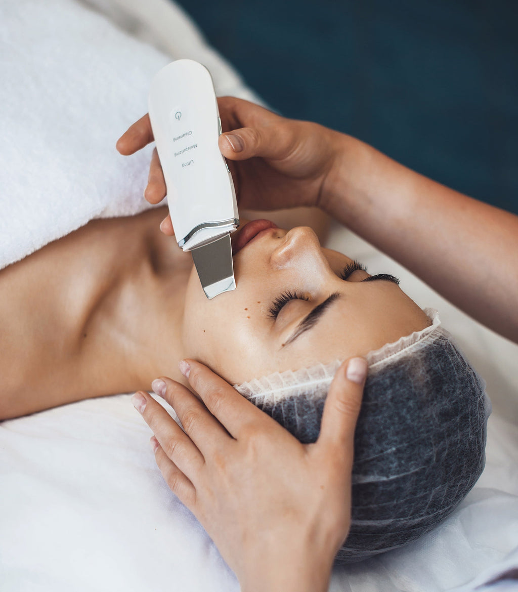Limpiador Ultrasónico de Iones para Limpieza Facial en Casa