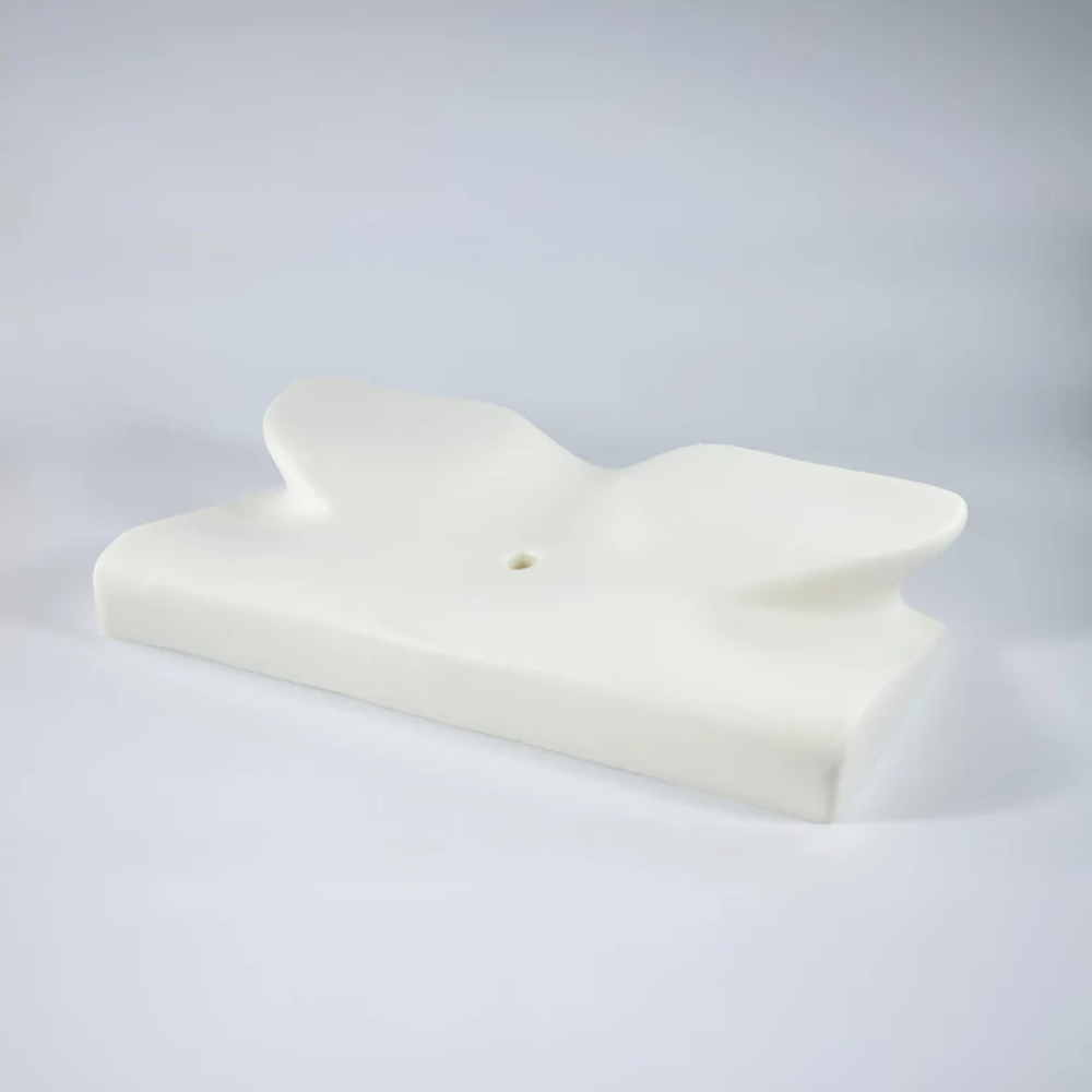 Ergonomický polštář z paměťové pěny pro úlevu při spánkové apnoi a chrápání