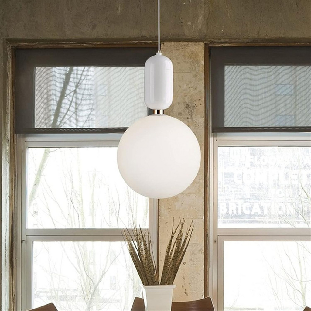 Moderní závěsná lampa Asterra do jídelny