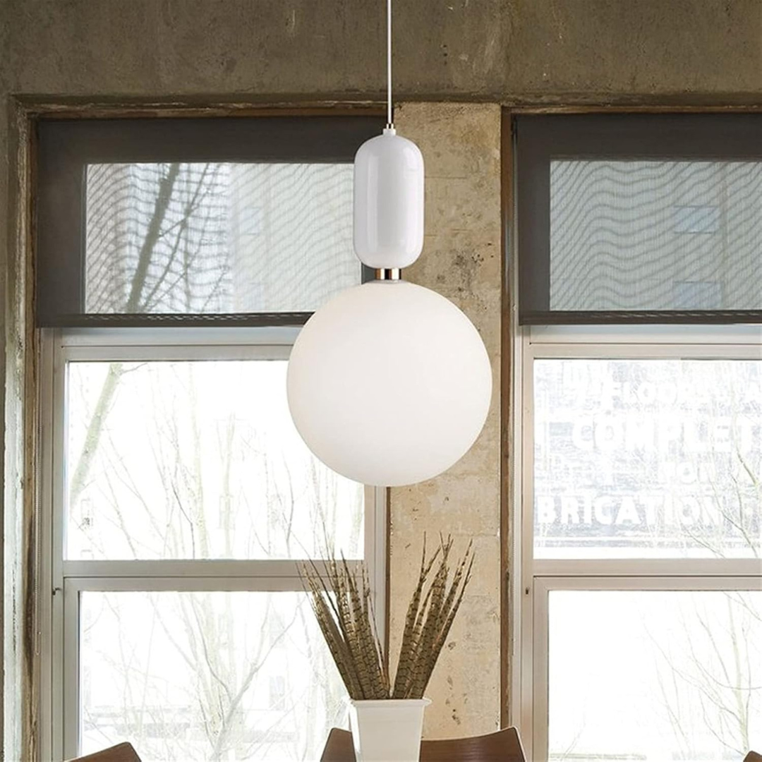Moderní závěsná lampa Asterra do jídelny