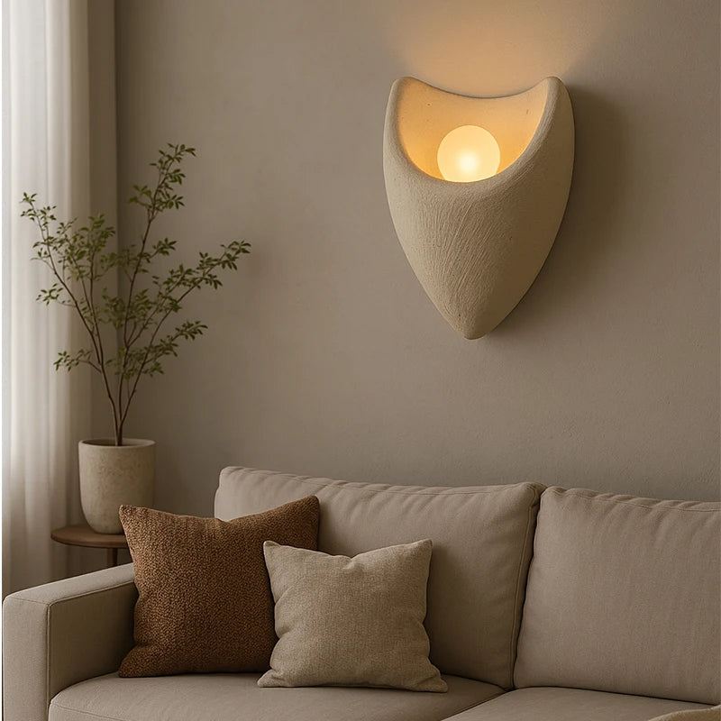 Lumenova | Resin wandlamp in Noordse stijl voor slaapkamers en cafés