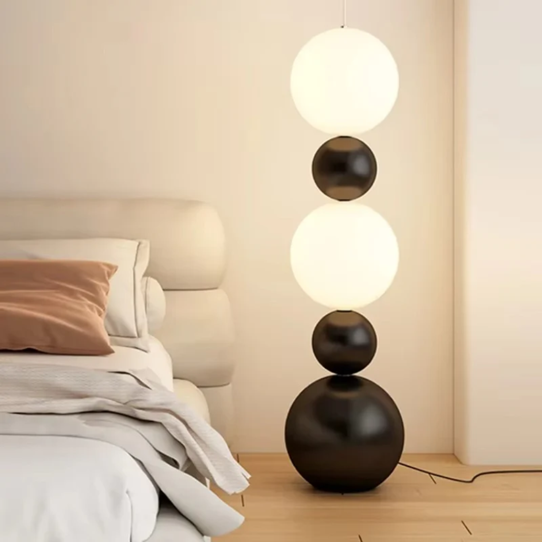 چراغ ایستاده LED اورندا به شکل کدو با مواد طبیعی