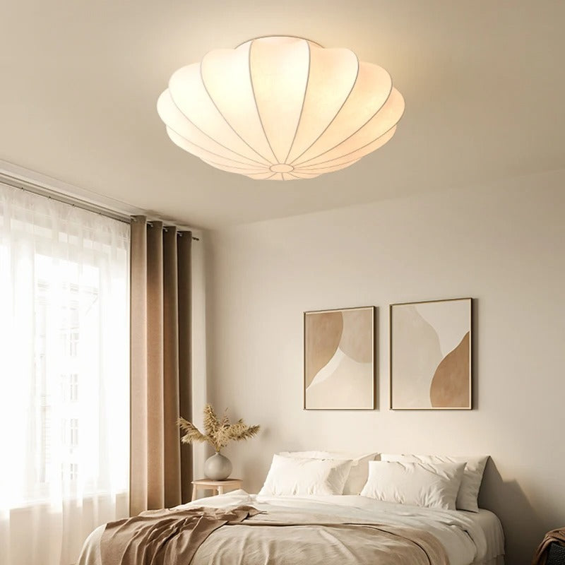 Kireli Silk Deckenleuchte mit japanisch inspiriertem warmem Lichtschein