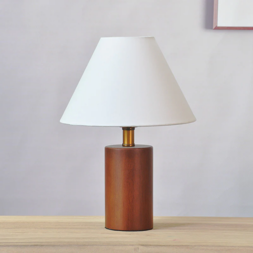 RetroLume Tischlampe für warmes Lesen am Schreibtisch oder Nachttisch