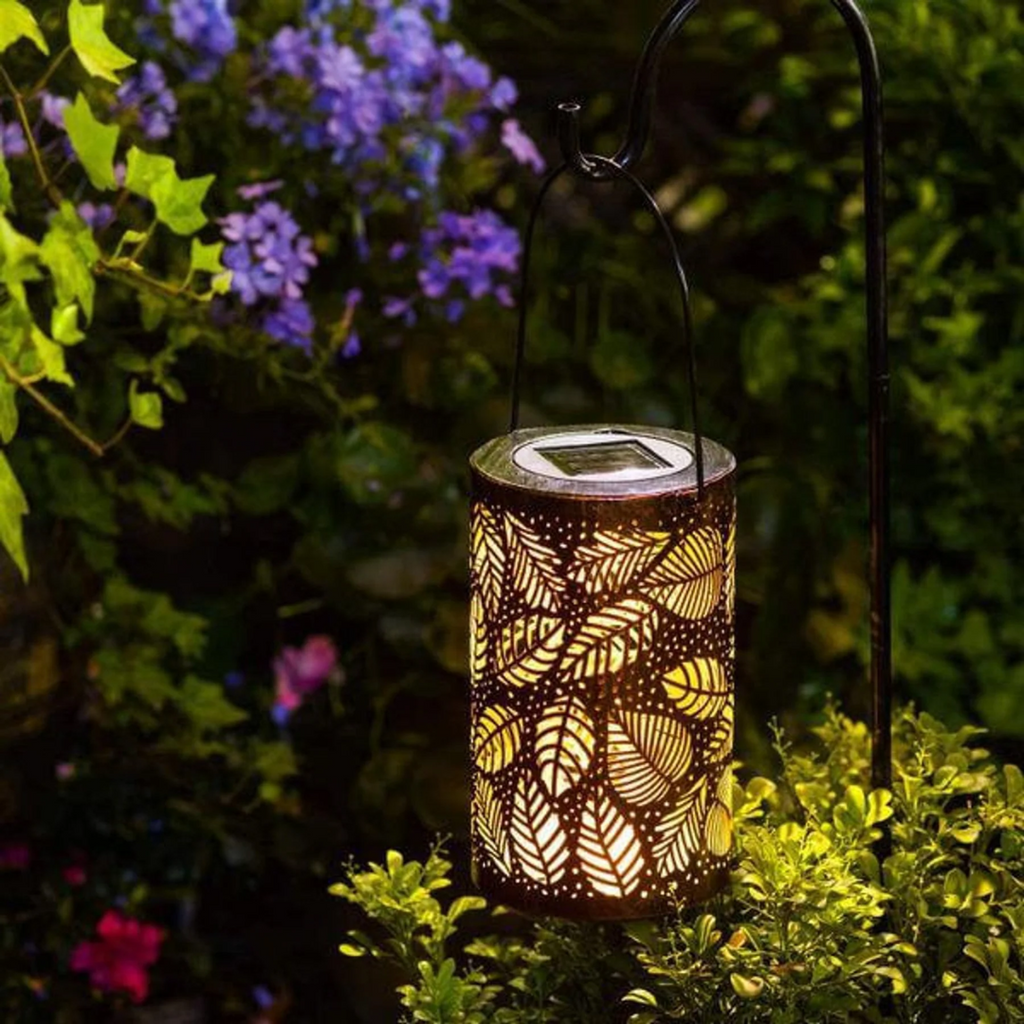 SylvaLeaf Solar Path Light | Leaf Motif Garden Lamp