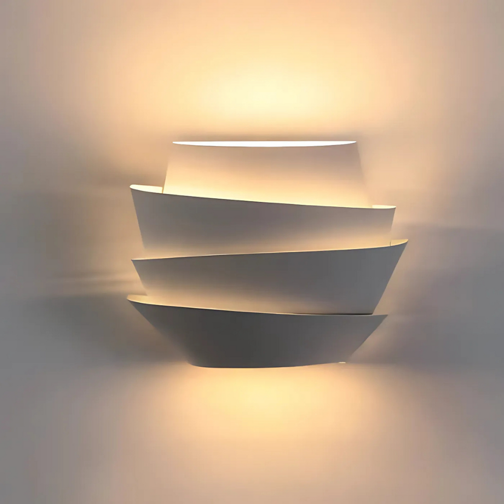 Aurelis železný rám geometrické LED nástěnné světlo s teplým světlem