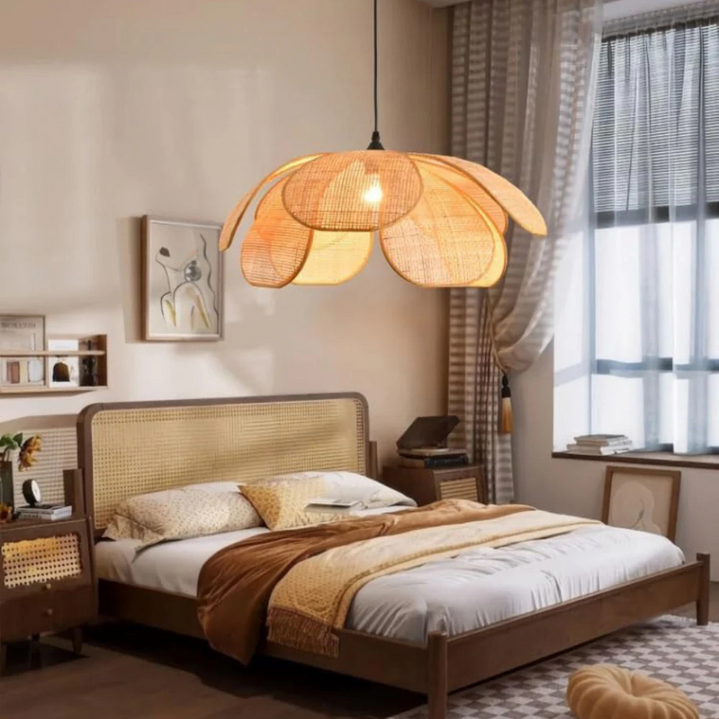 Lampada a sospensione contemporanea per sala da pranzo Lumora di Lyria Studio