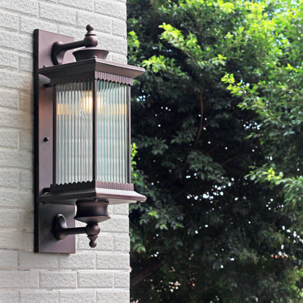 Cavellin Retro Outdoor Wall Light For Patio And Garden