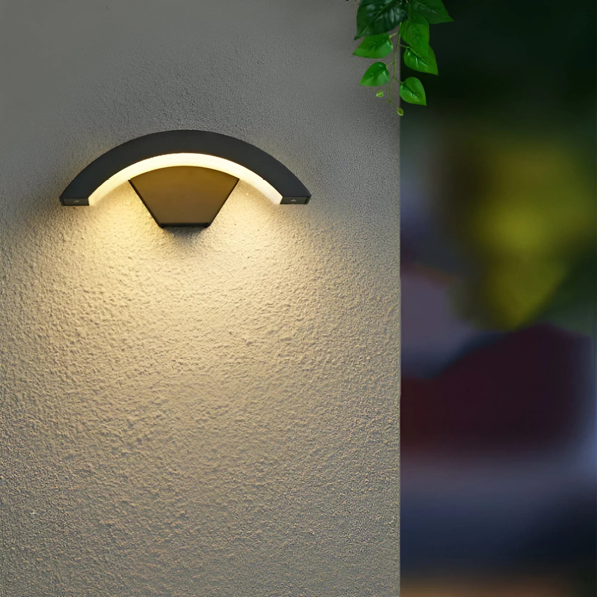 چراغ دیواری حسگر حرکتی فضای باز NovaGlow با خاموشی خودکار پس از ۳۰ ثانیه