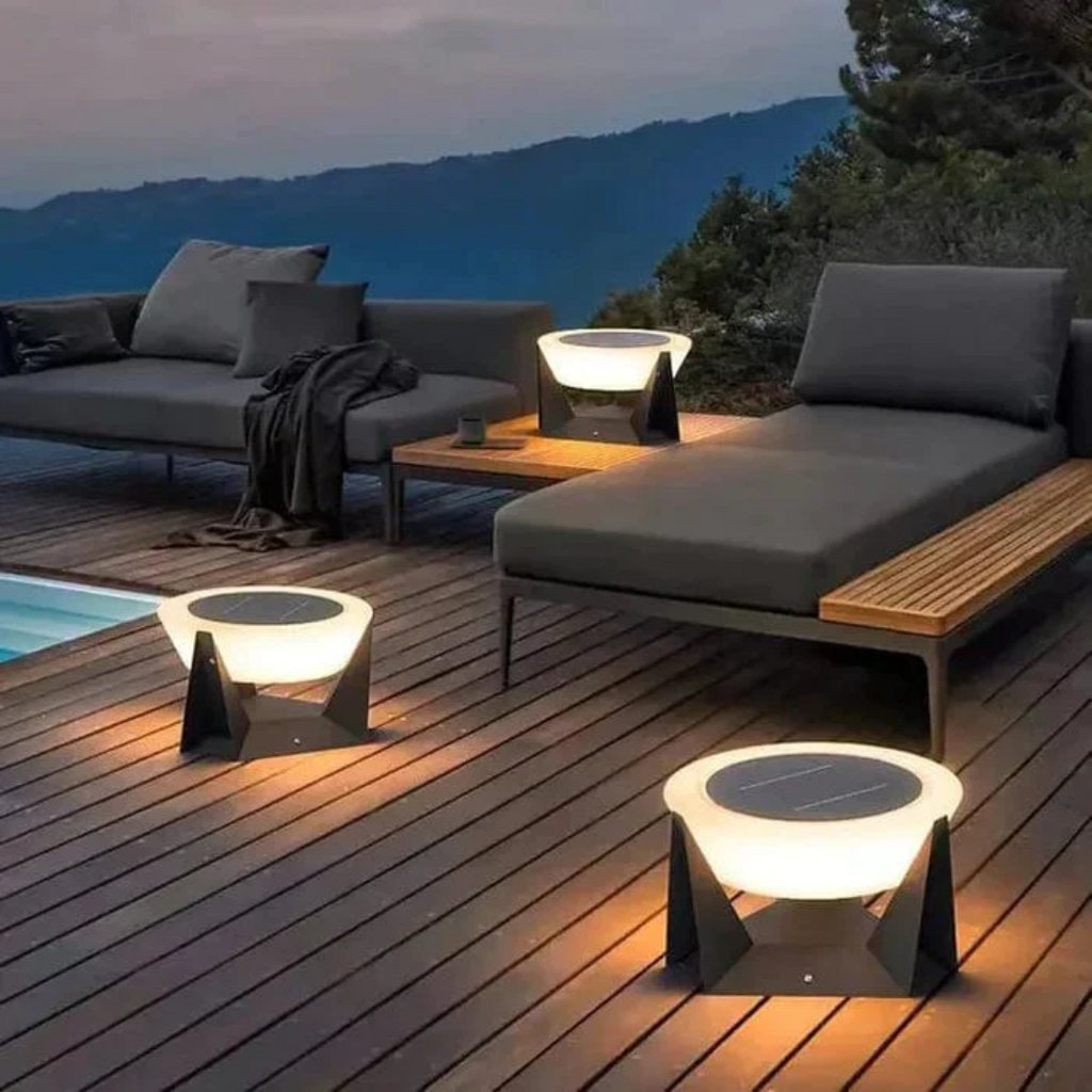 چراغ باغی سولاراگلو با انرژی خورشیدی و نور گرم LED برای فضاهای بیرونی
