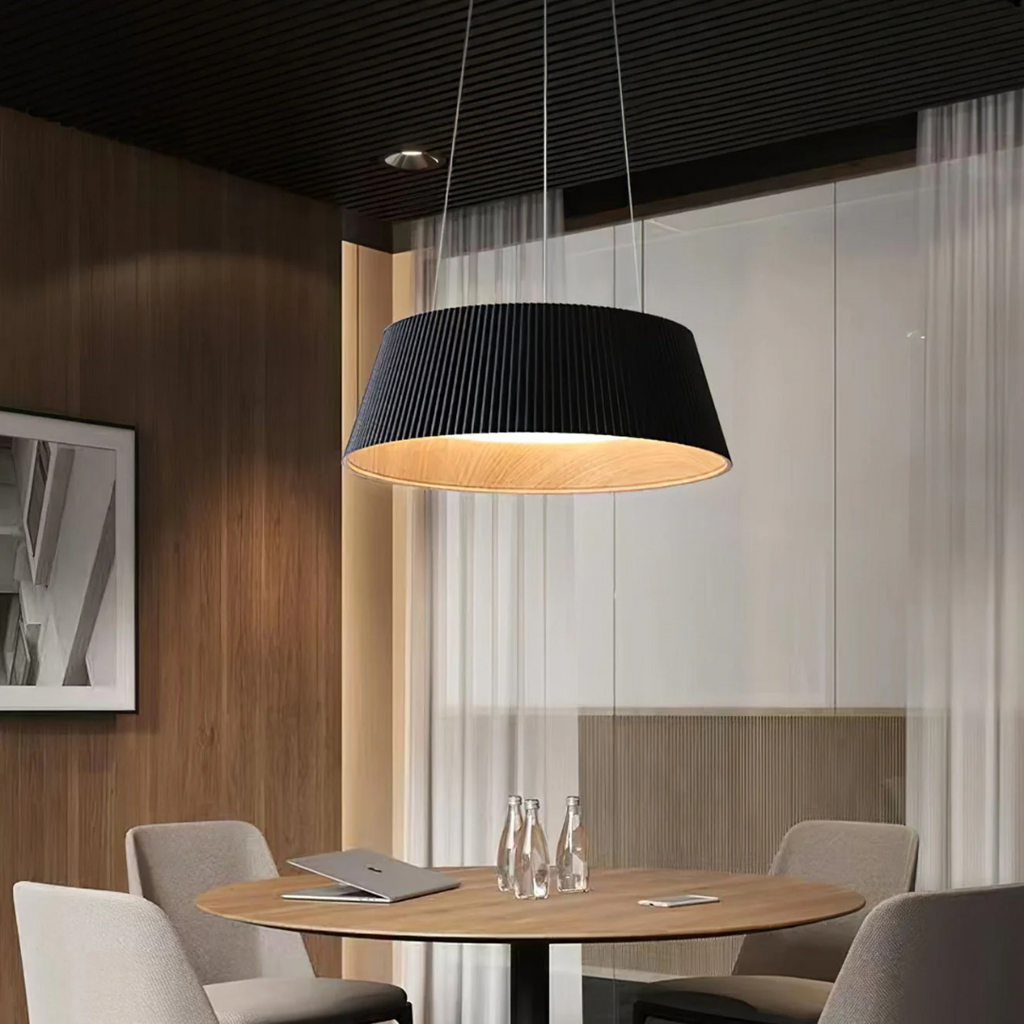 چراغ آویز مدرن LED اورلا با طراحی راه‌راه برای میز ناهارخوری