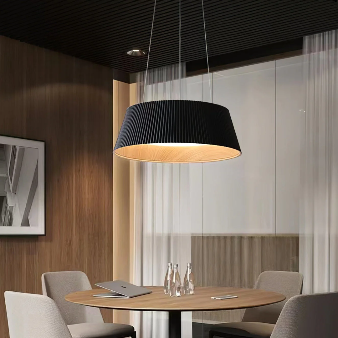چراغ آویز مدرن LED اورلا با طراحی راه‌راه برای میز ناهارخوری