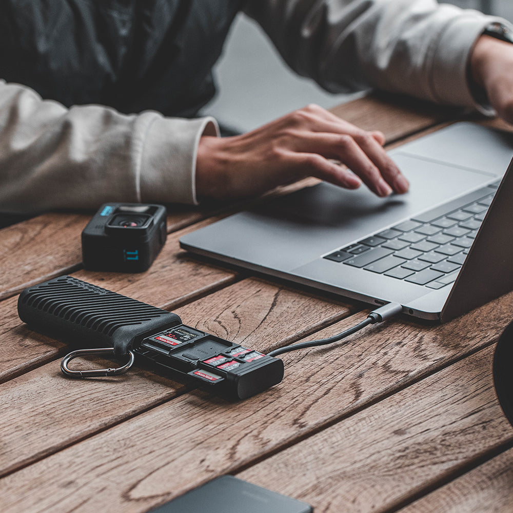 NovaForge High Speed Card Reader Case For Creators