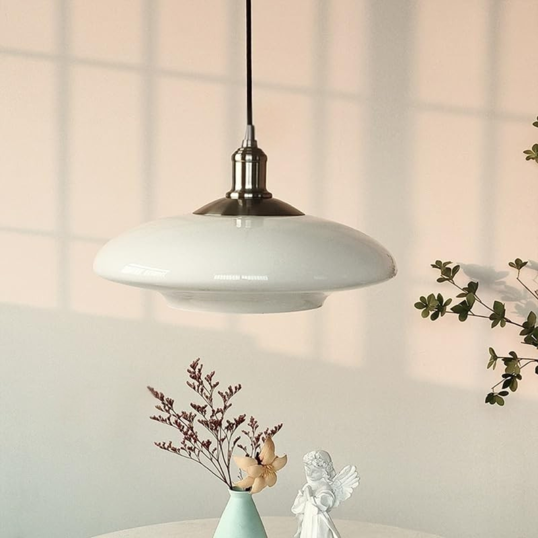 Závěsná skleněná lampa Caelis do jídelny a obývacího pokoje