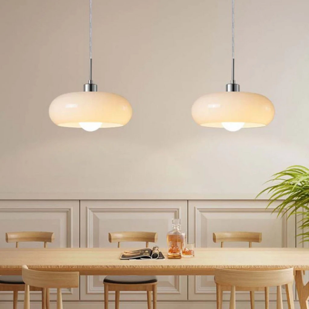 Evara | Moderne glaspendel med varmt lys