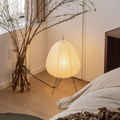Stojací lampa KireiLuma s rýžovým papírovým stínidlem a bambusovým rámem