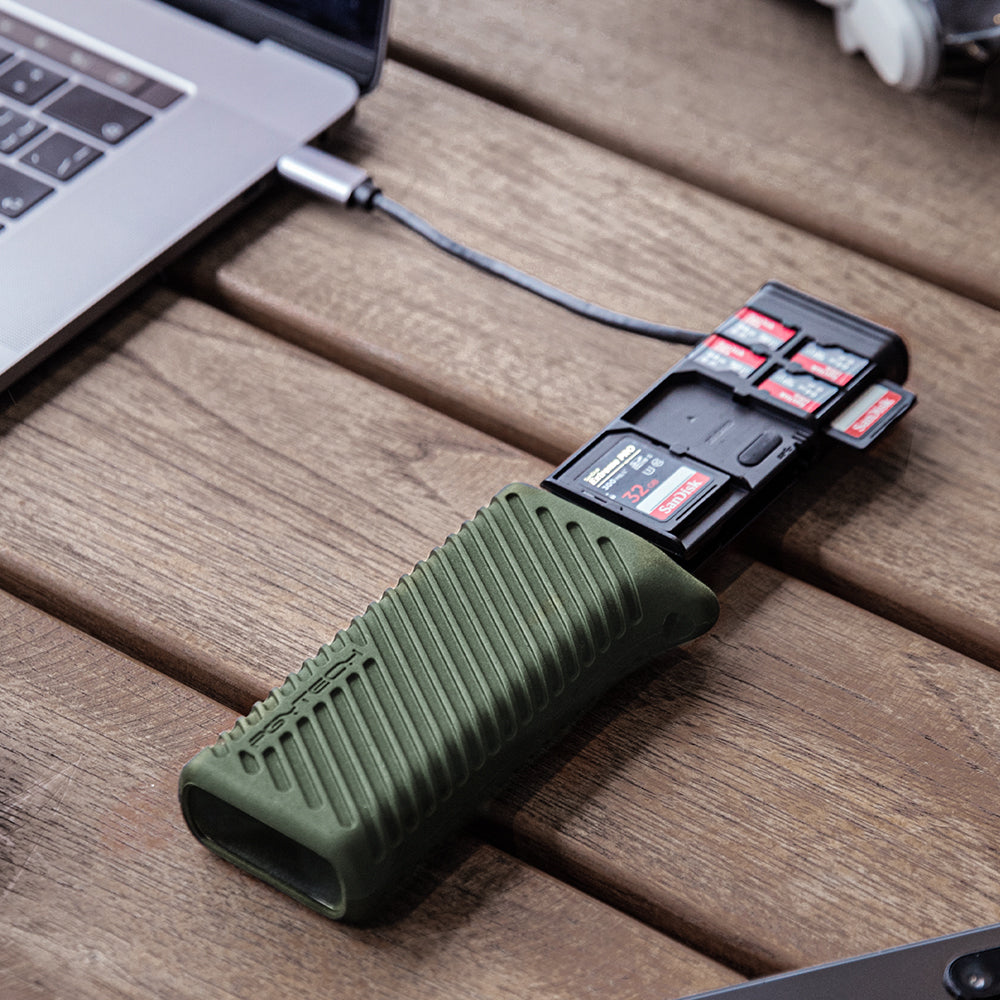 NovaForge High Speed Card Reader Case For Creators