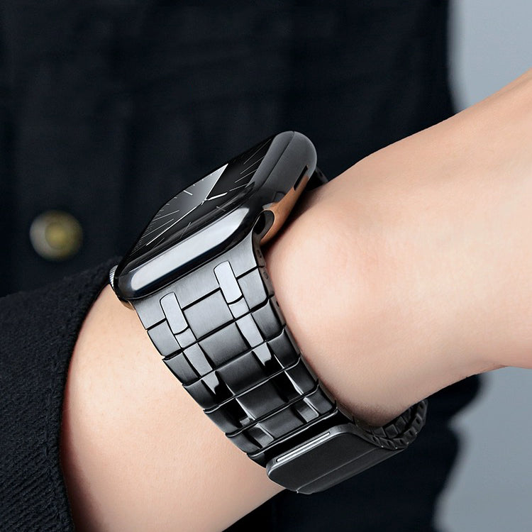 Cinturino magnetico Apex in acciaio inox satinato per Apple Watch