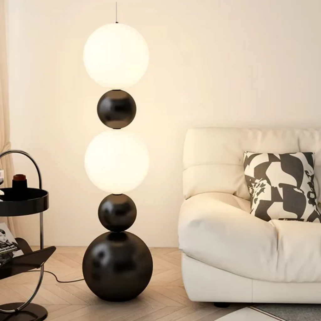 چراغ ایستاده LED اورندا به شکل کدو با مواد طبیعی