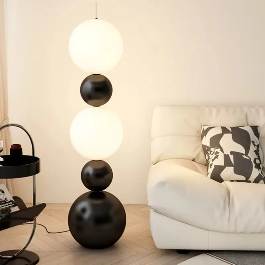 چراغ ایستاده LED اورندا به شکل کدو با مواد طبیعی