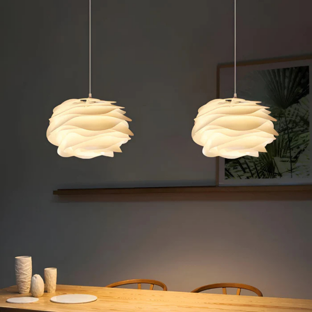 چراغ آویز LED اورلیا بلوم برای اتاق‌های غذاخوری توسط لیرین