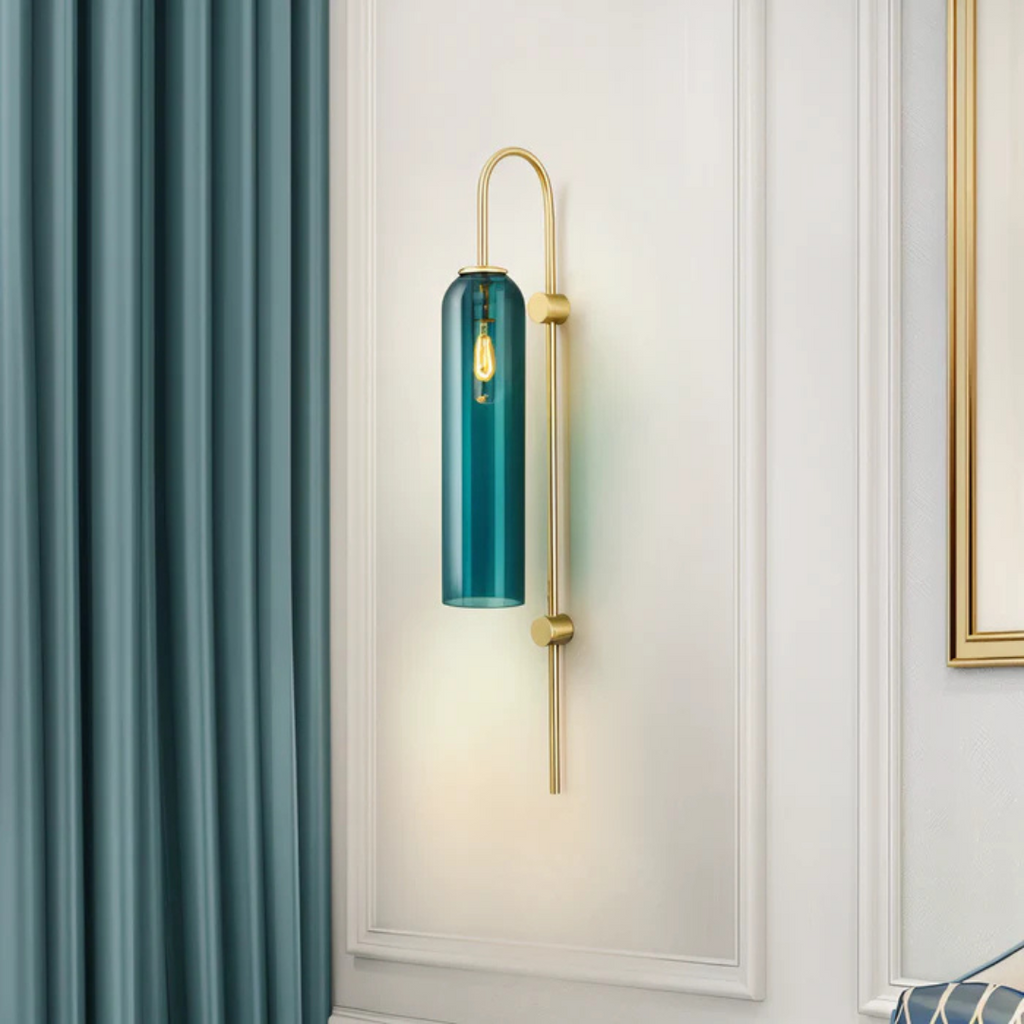 LumaClad Glas LED Vägglampa med Rökta Glastrådar i Blått och Vitt