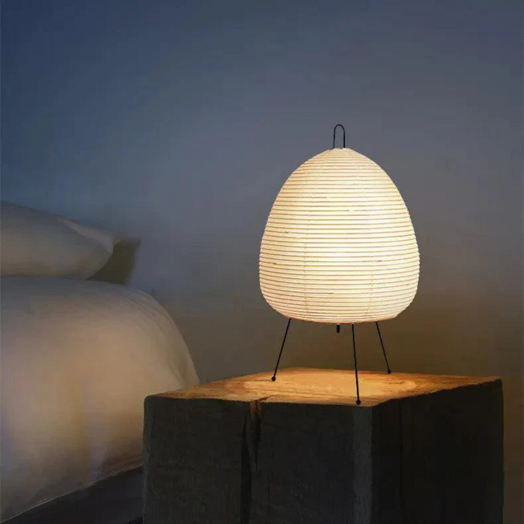 Stojací lampa KireiLuma s rýžovým papírovým stínidlem a bambusovým rámem