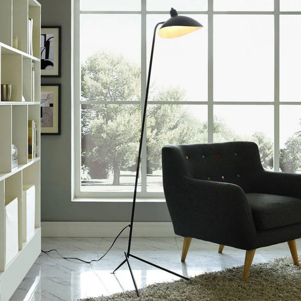 Aerislo minimalistická černá stojací lampa s nastavitelnými rameny