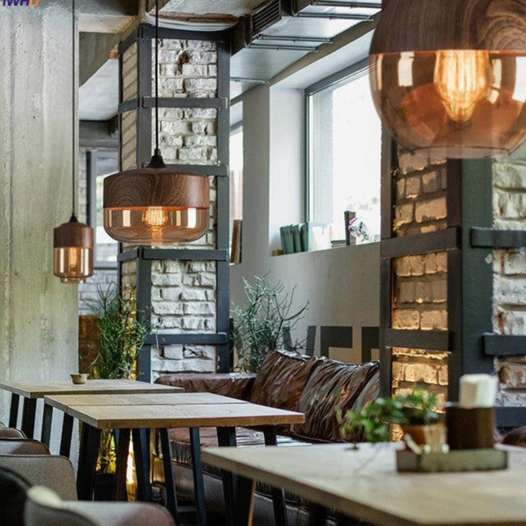 Kirrea závěsná lampa z nordického dřeva a tónovaného skla pro moderní bydlení