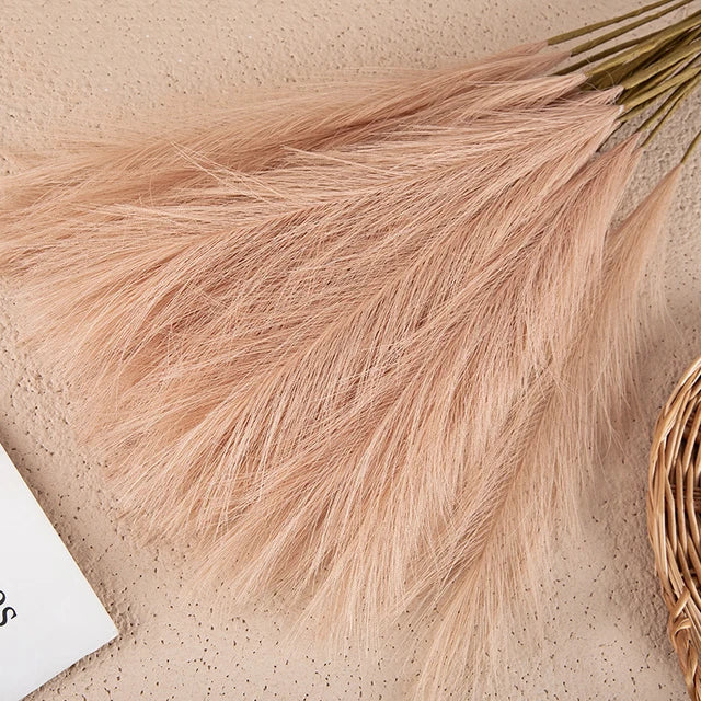 AuroraNest Pampas Artificial Flowers for Soft Natural Decor