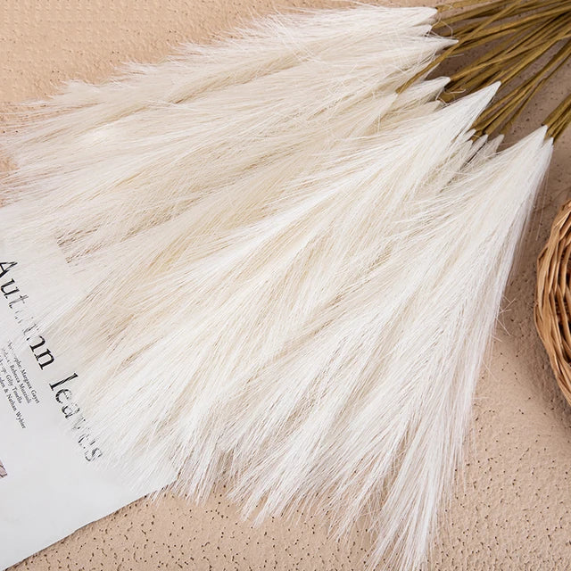AuroraNest Pampas Artificial Flowers for Soft Natural Decor