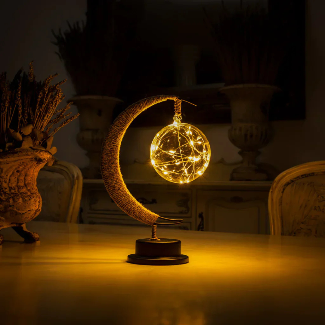 Lunara Rope Moon Tischlampe mit warmem Nachtlichtschein