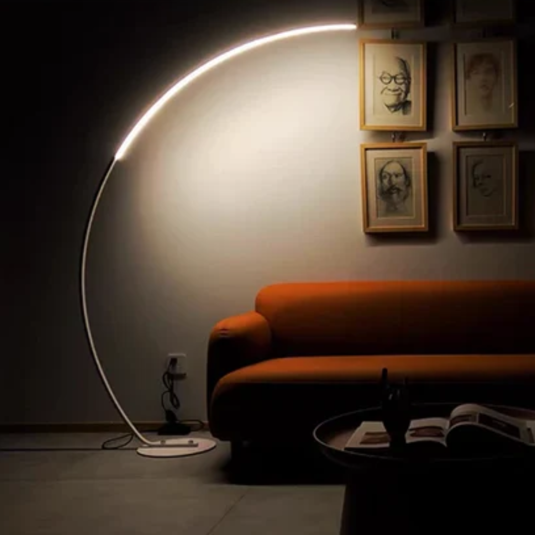 Solmere Arc LED-gulvlampe til stuer og soveværelser