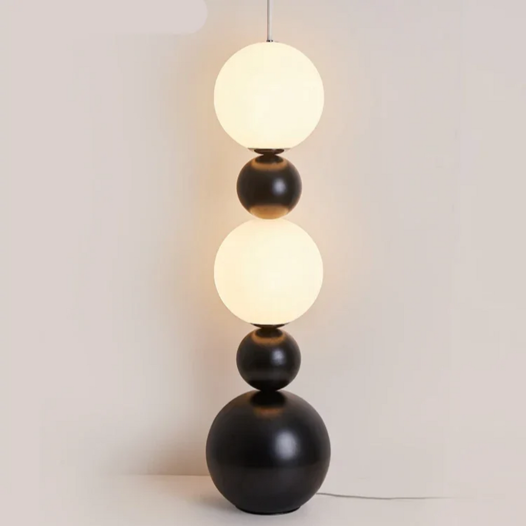 چراغ ایستاده LED اورندا به شکل کدو با مواد طبیعی