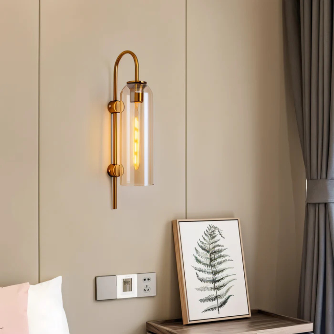 LumaClad Glas LED Vägglampa med Rökta Glastrådar i Blått och Vitt