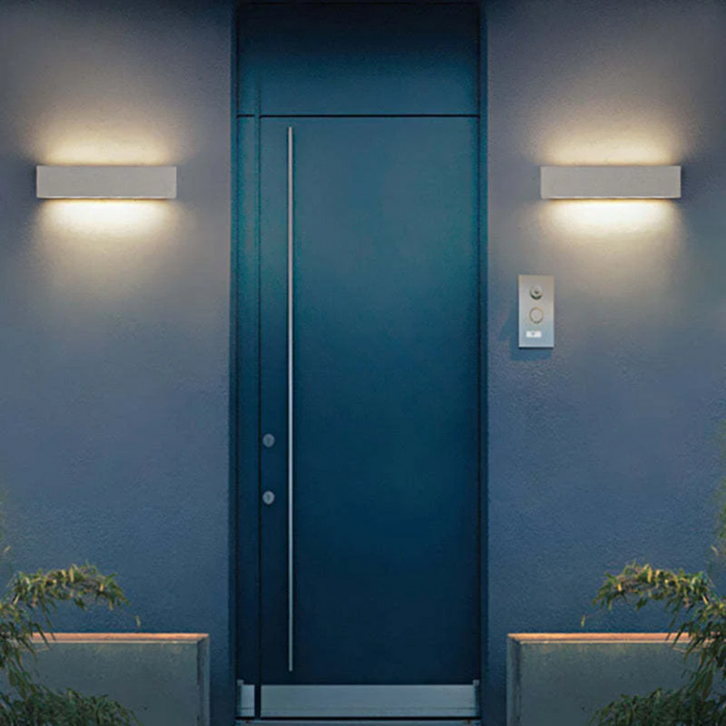 چراغ دیواری مدرن LED آسترالوم برای فضای باز، باغ‌ها و نماها