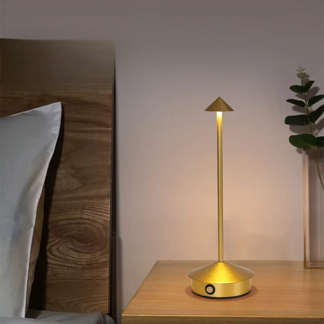 Aethera Lumina | Trådløs Vandtæt Dæmpbar LED Bordlampe med USB-C Genopladning
