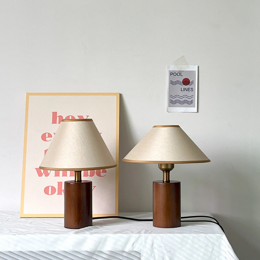 RetroLume Tischlampe für warmes Lesen am Schreibtisch oder Nachttisch