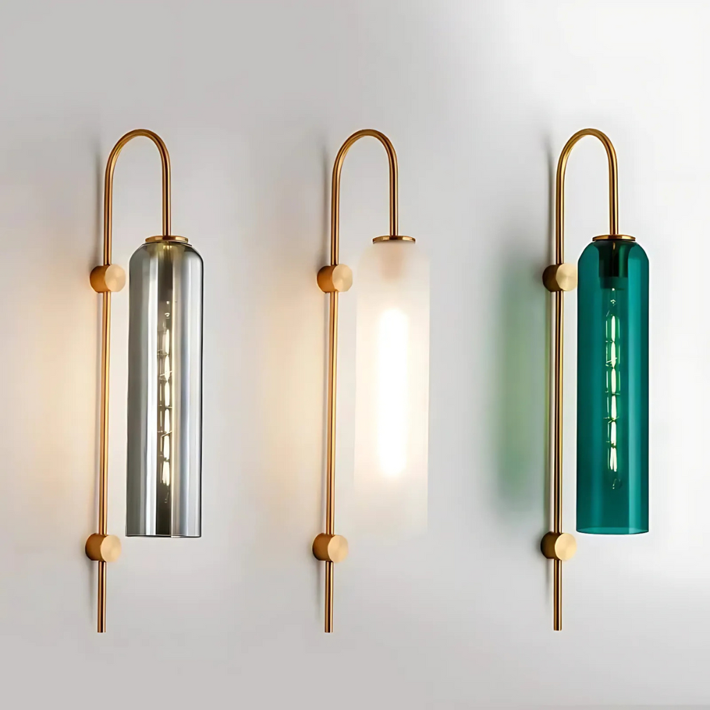 LumaClad Glas LED Vägglampa med Rökta Glastrådar i Blått och Vitt