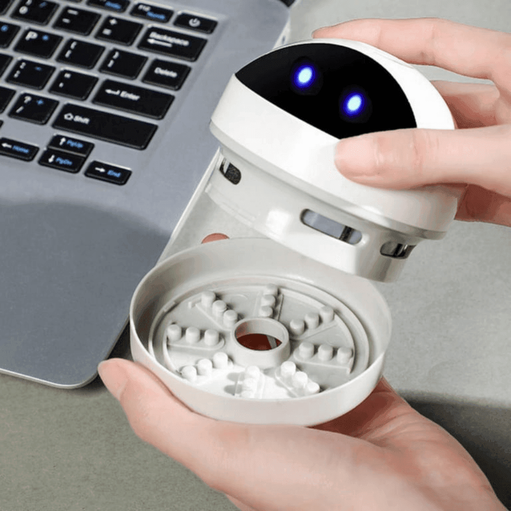 Desk Vacuum Robot USB Rechargeable for Easy Dust Cleanup