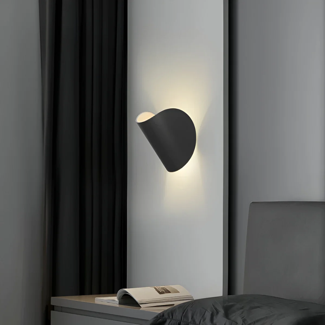LumaArc otočné LED nástěnné světlo s nastavitelným teplým světlem