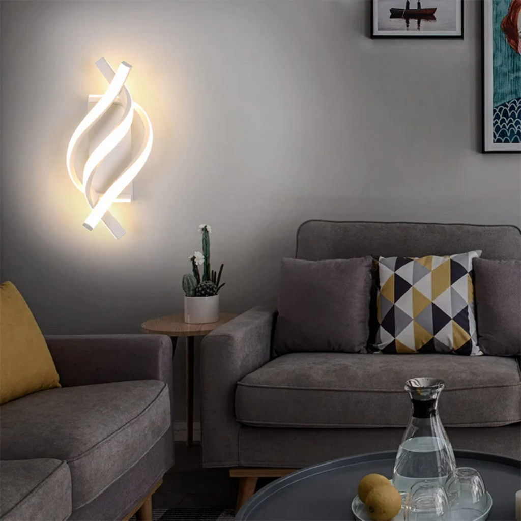 LumaAero Wall Light in Modern Aluminum for Living Rooms