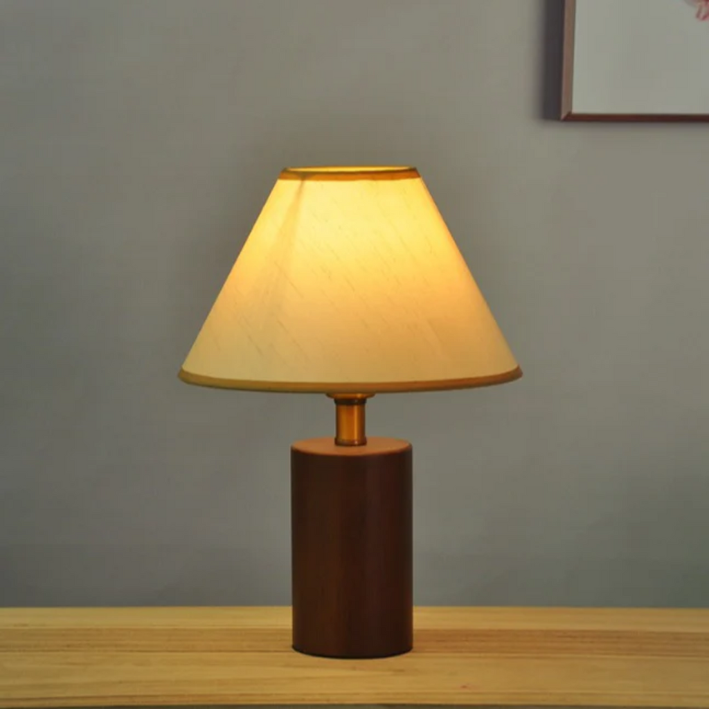 RetroLume Tischlampe für warmes Lesen am Schreibtisch oder Nachttisch