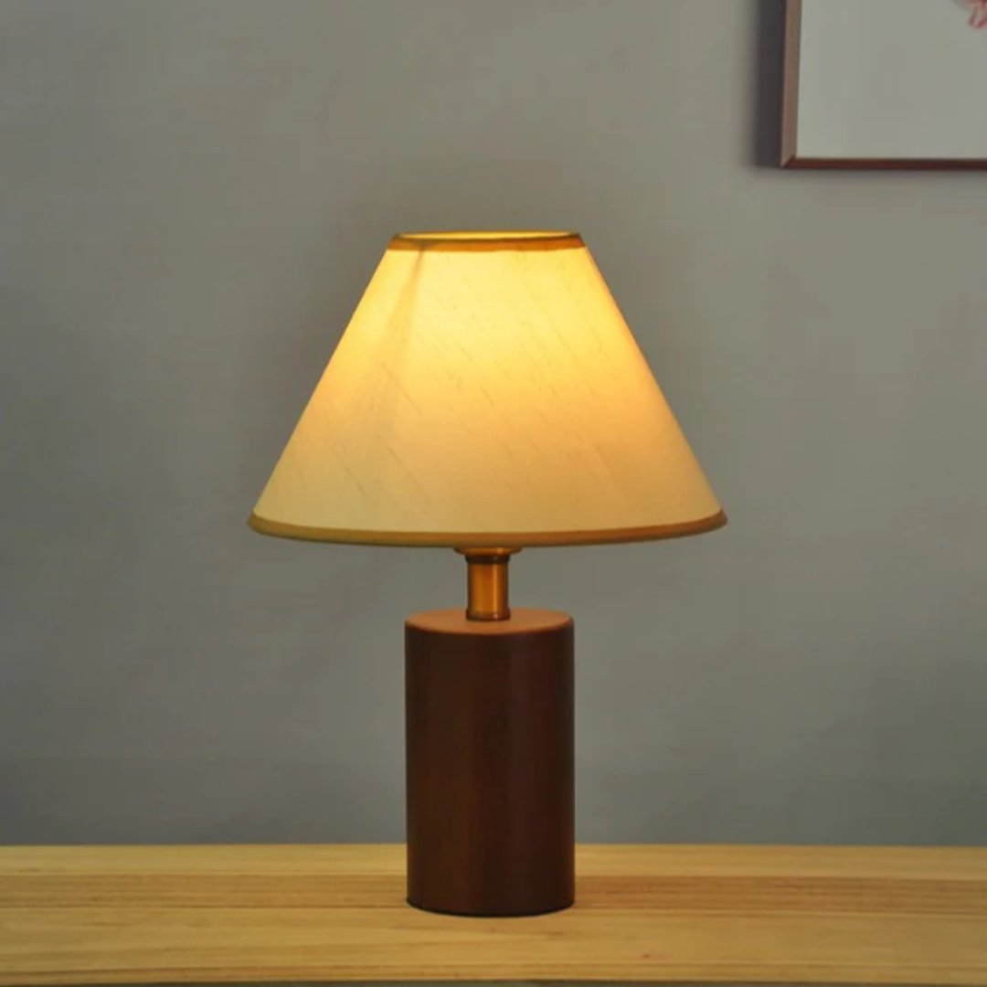 RetroLume Tischlampe für warmes Lesen am Schreibtisch oder Nachttisch