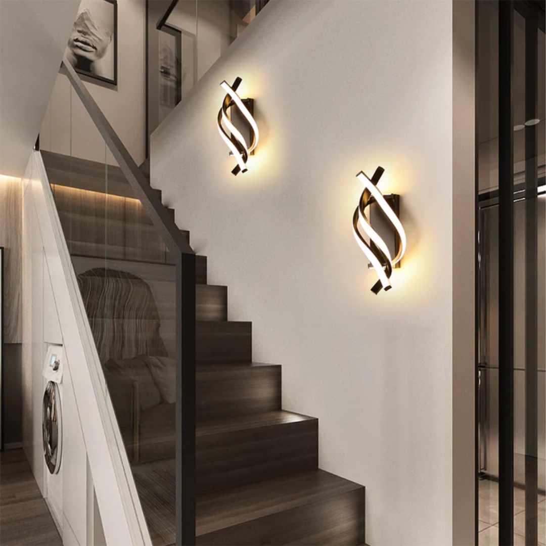 LumaAero Wall Light in Modern Aluminum for Living Rooms