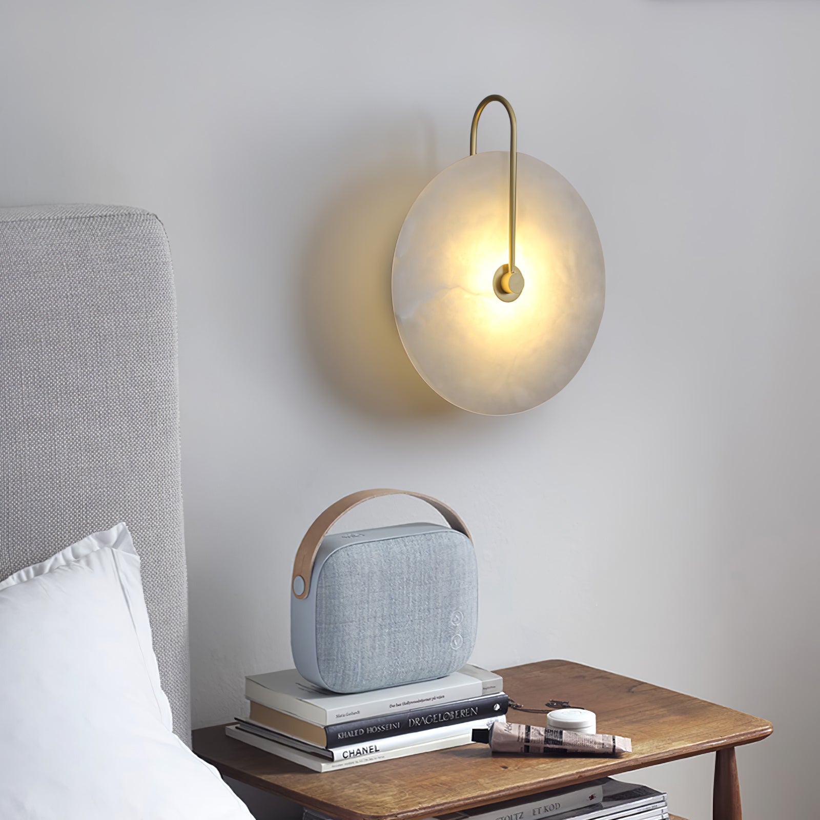 Nivora Disc LED Wall Sconce With Warm Ambient Glow