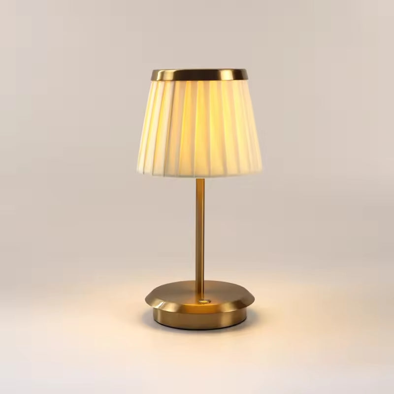 AuroraNook Classic Lamp With Iron Frame And Fabric Shade