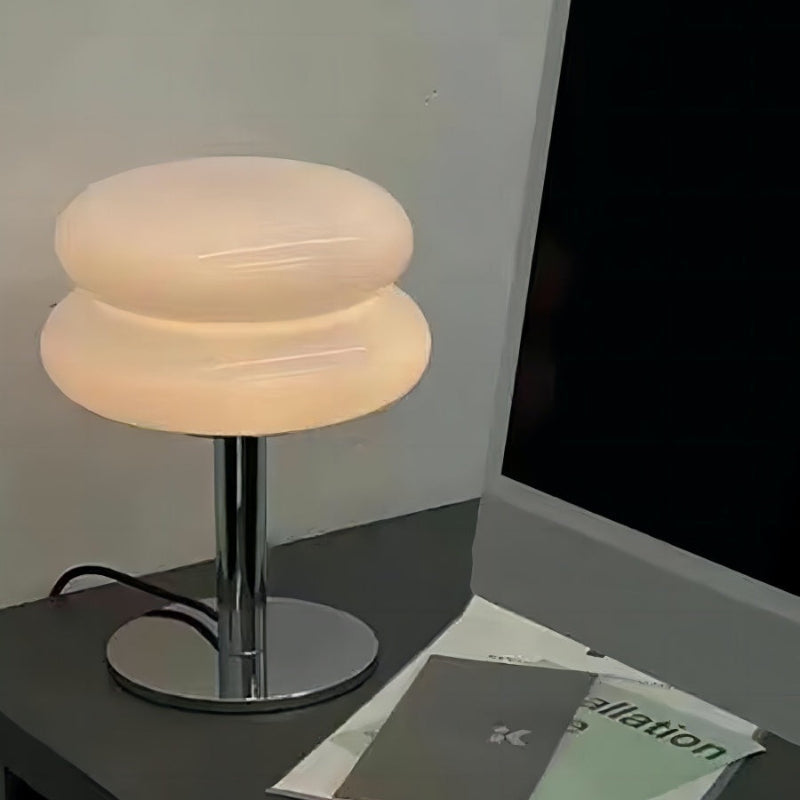 Lampa stołowa LumaStack w stylu Bauhaus z kolorowego szkła z układem cylindrów w stos